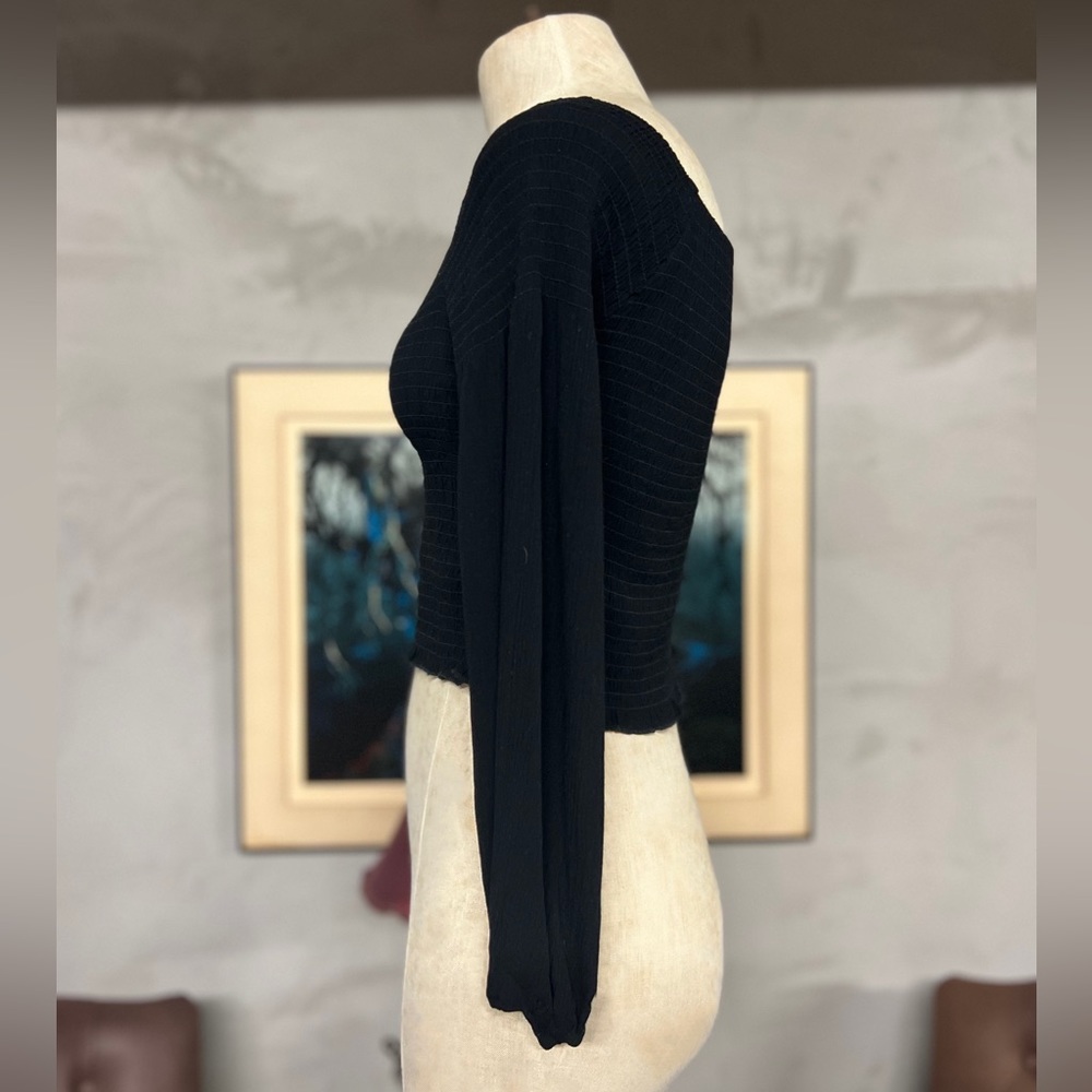 NWT 2Bella black smocked long sleeve top - Picture 3 of 6